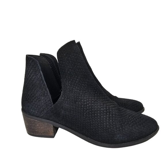 Coconuts By Matisse Side Cut Suede Heeled Booties Textured‎ Leather Black 8M - Picture 2 of 11